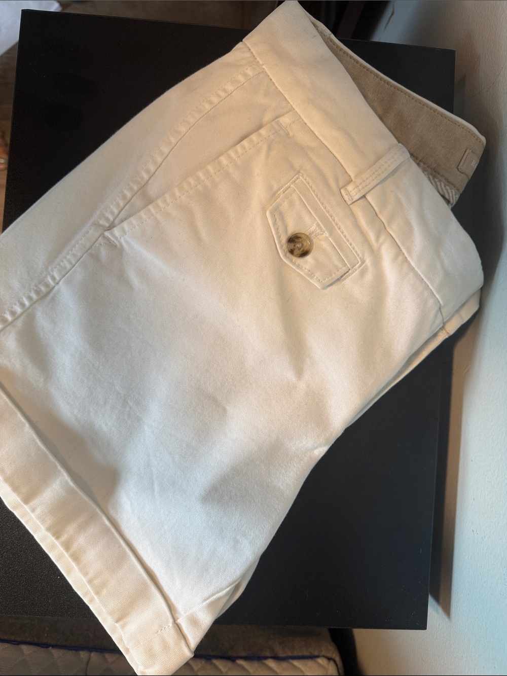 Banana Republic High-Waist Cream/Tan Button-Accent Shorts